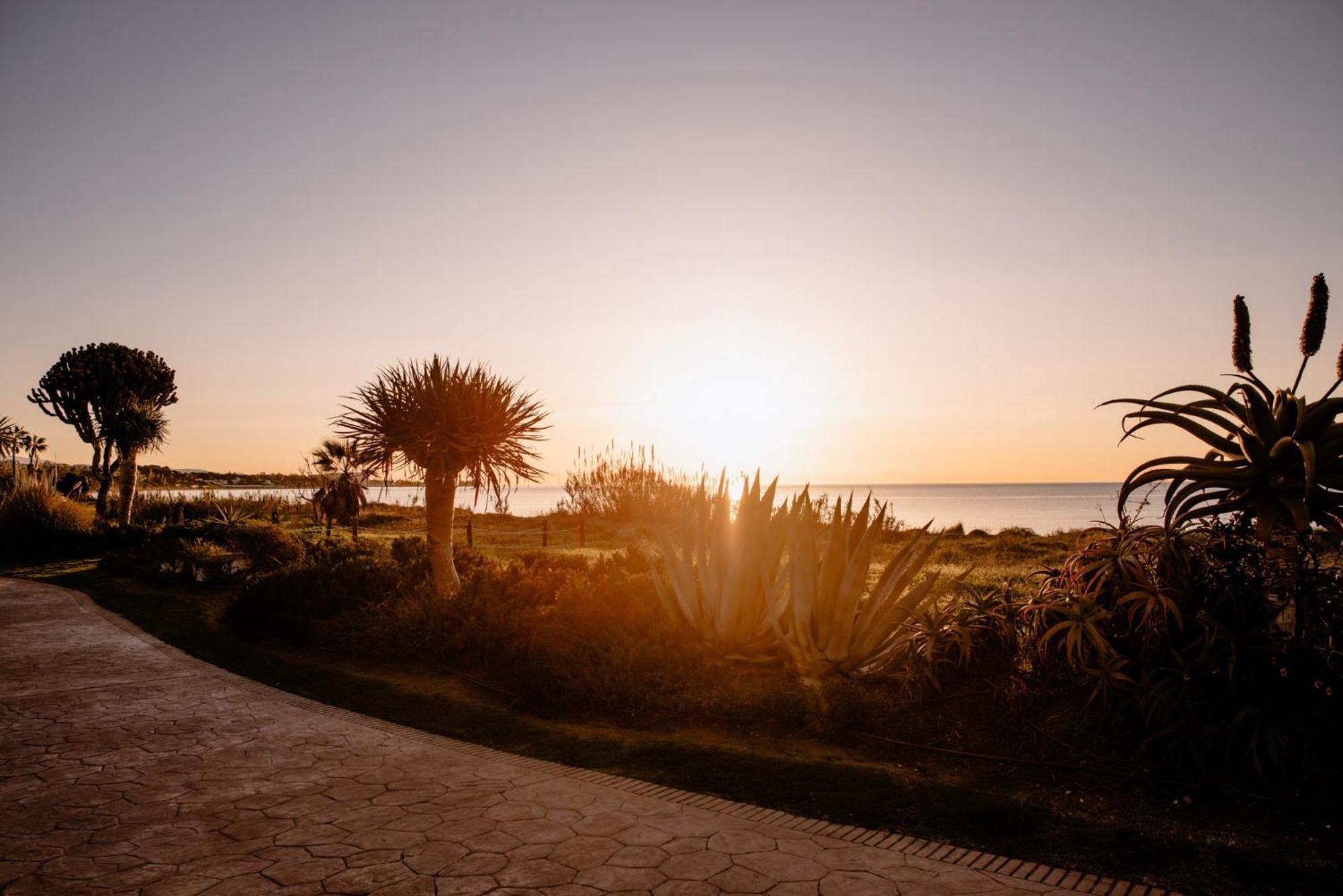 The Flag Hotel Marbella, Estepona Adult Recommended Dış mekan fotoğraf